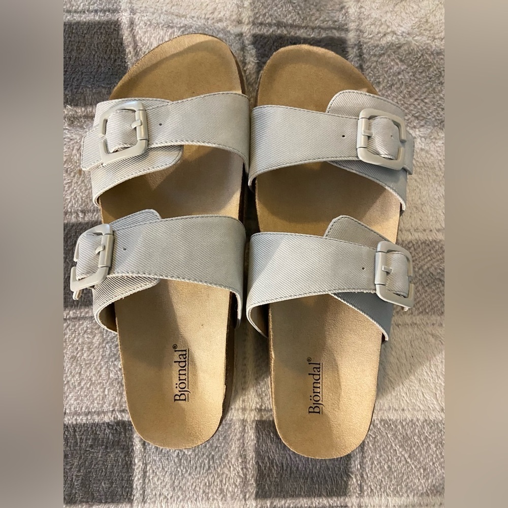 Björnal Sandals! Retired style. NWOT Has Box